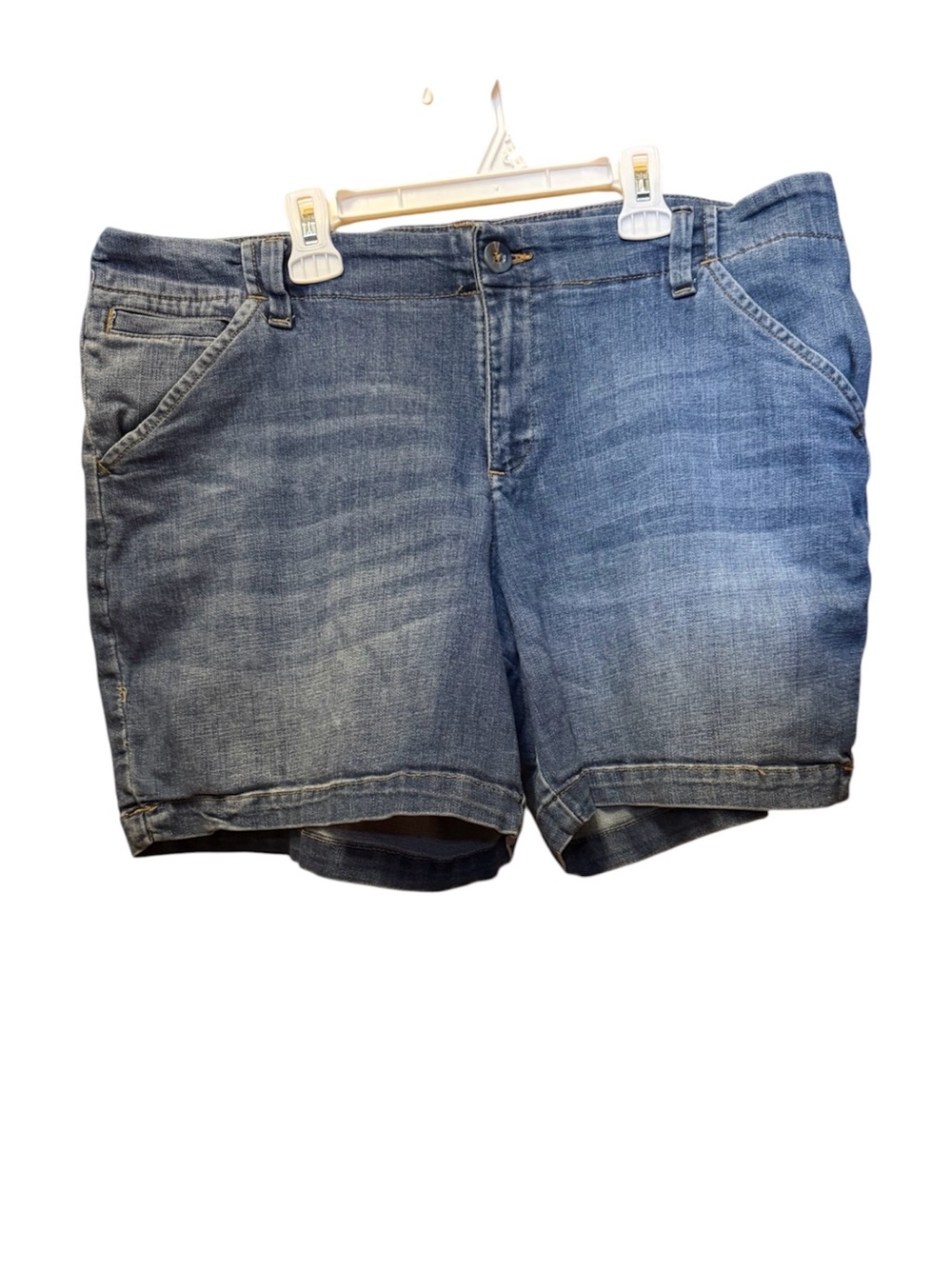 Lee Women's Midwash Blue Denim Midrise Shorts